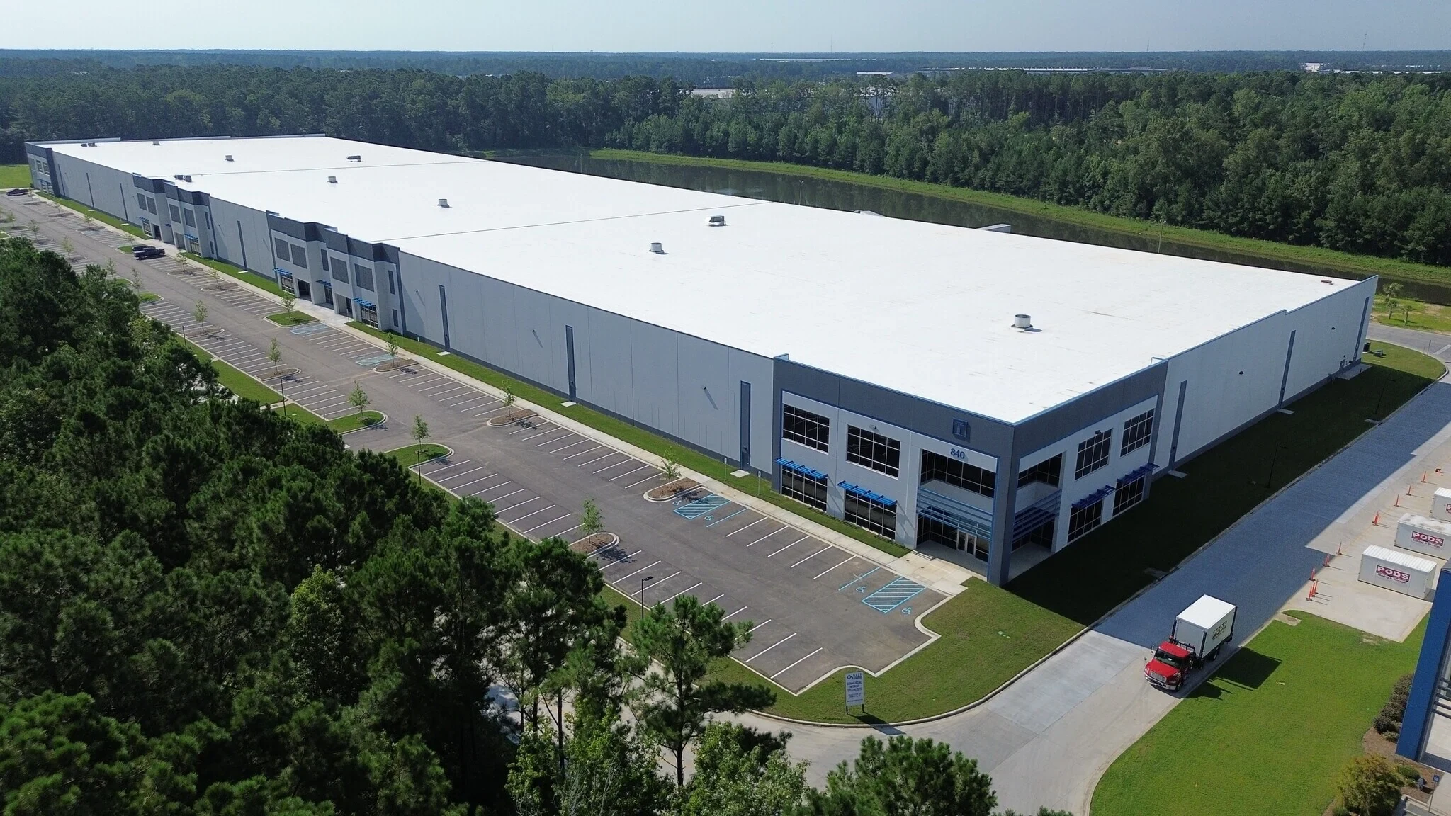 Distribution Center Roofing for Fort Smith Logistics & 3PL